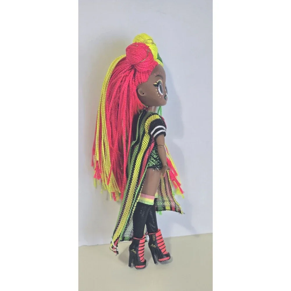 LOL Surprise OMG Queens SWAYS Neon Hair & Royal Bee Fashion Dolls Lot of 2